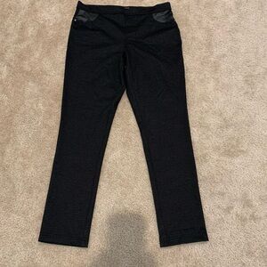DKNY woman’s casual pull up stretch pants.‎ Charcoal Grey Size L